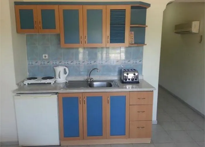 Apart-hotel Highlife 3*