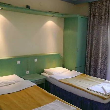 Highlife Aparthotel 3*