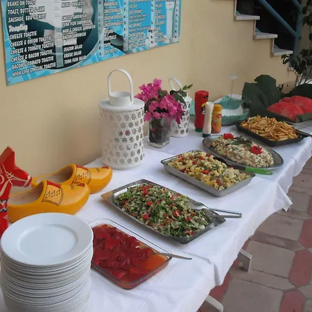 Highlife Apartmanhotel 3*