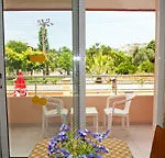 Highlife Aparthotel 3*