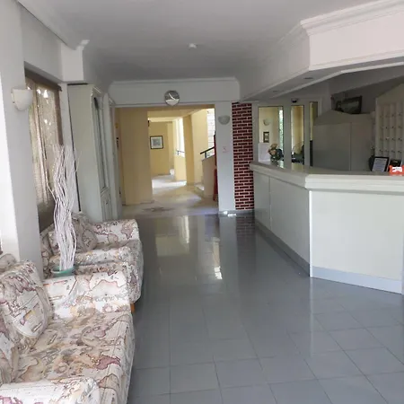 Ξενοδοχείο με διαμερίσματα Highlife 3*